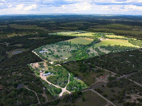 4th image of 301 Blessing Ranch Rd