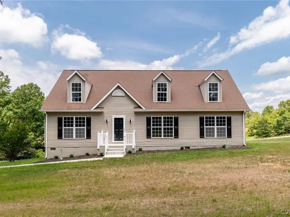 26 Spring Meadow Ln, Keswick, VA 22947