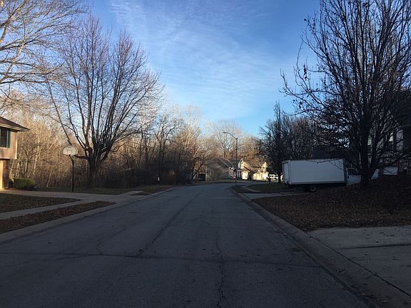 5th image of 18212 E 25th Ter S
