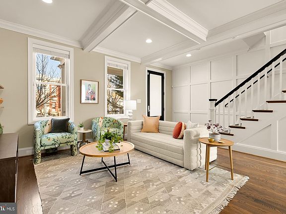 2nd image of 1415 F St NE