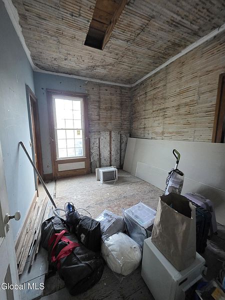 5th image of 265 Longwoods Road