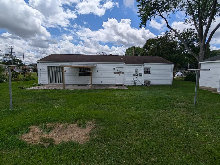 3504 Club House Rd — Photo 4