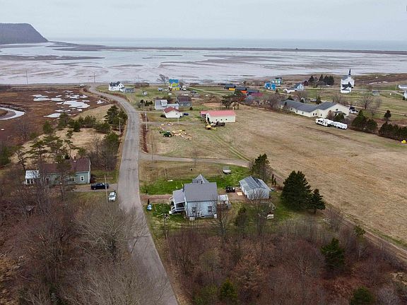 4th image of 73 Mills Rd