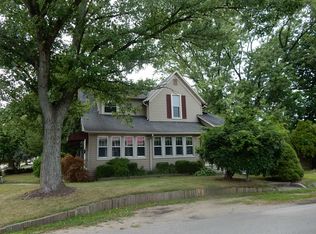 1136 E Beardsley Ave, Elkhart, IN 46514