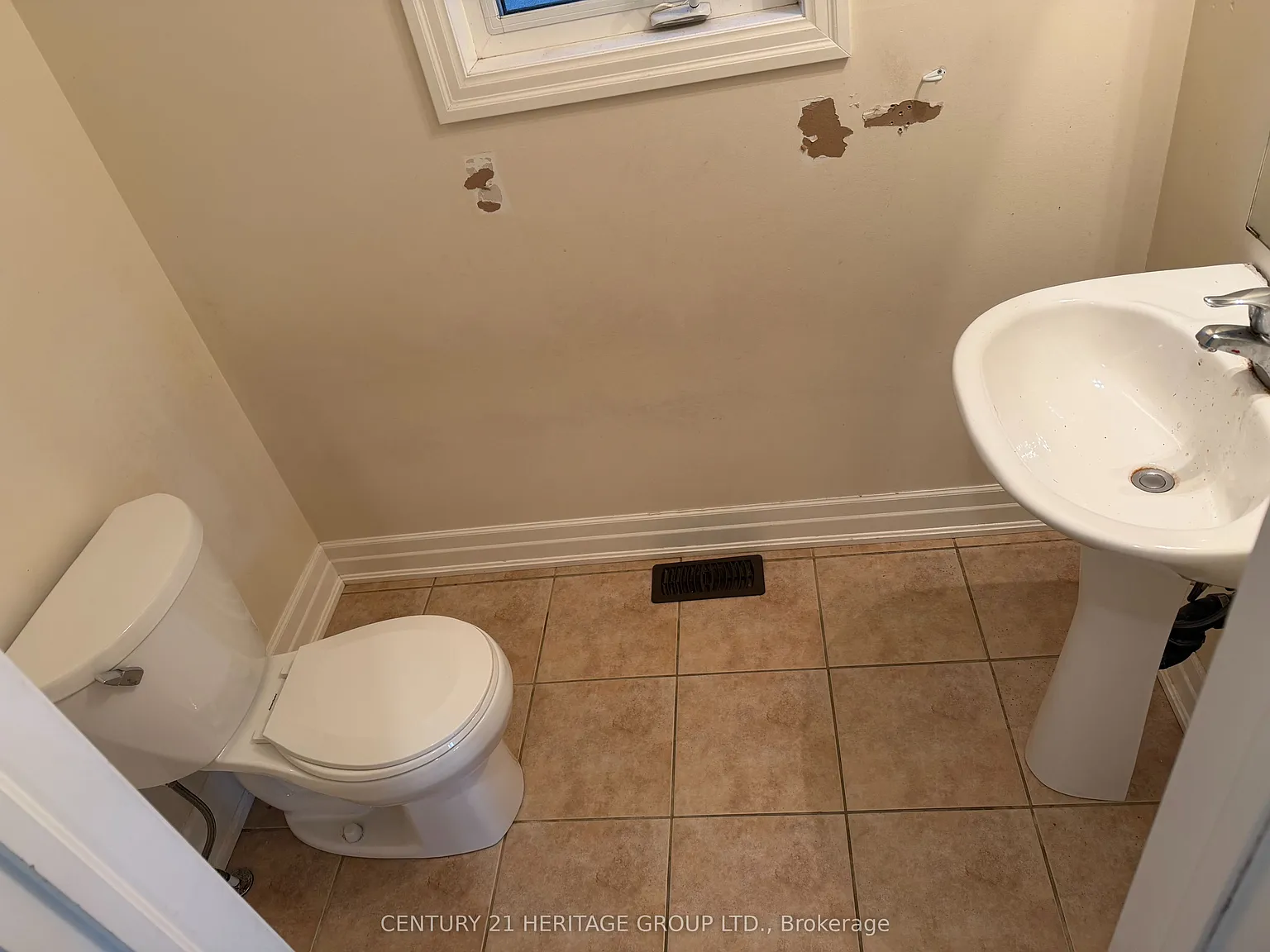 4 bed, $2,950 — Photo 3