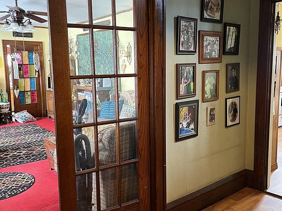 5th image of 64 Arlington Rd