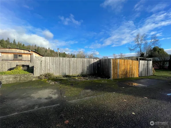 1 Cummings Avenue, Elma, WA 98541
