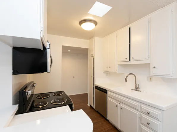 Robertson Olympic Towers