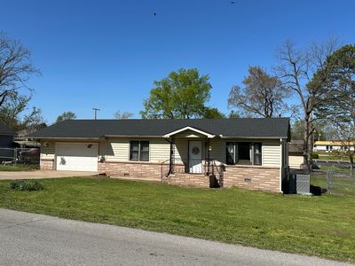 710 S Hazel St, Grove, OK, 74344