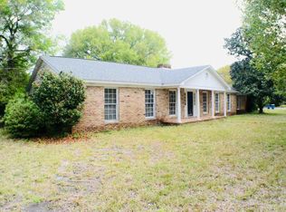 819 Bay Cliffs Rd, Gulf Breeze, FL 32561