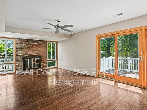 2nd image of 6428 Earlham Dr