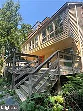 2 bed, 1.0 bath, 800 sqft, $1,800 — Photo 2