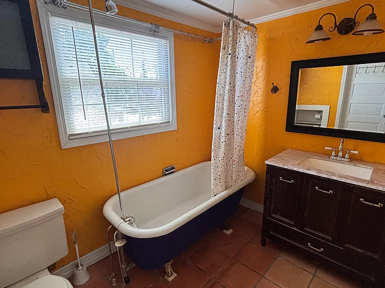 Upstairs Bathroom