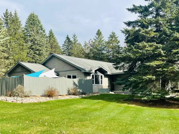 3963 Cedar Ln, Bellaire, MI 49615