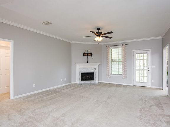 4th image of 379 Saint Francis Ave