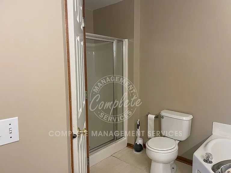 17389 Glacier Way — Photo 8