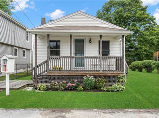 74 Cove St, Portsmouth, RI 02871