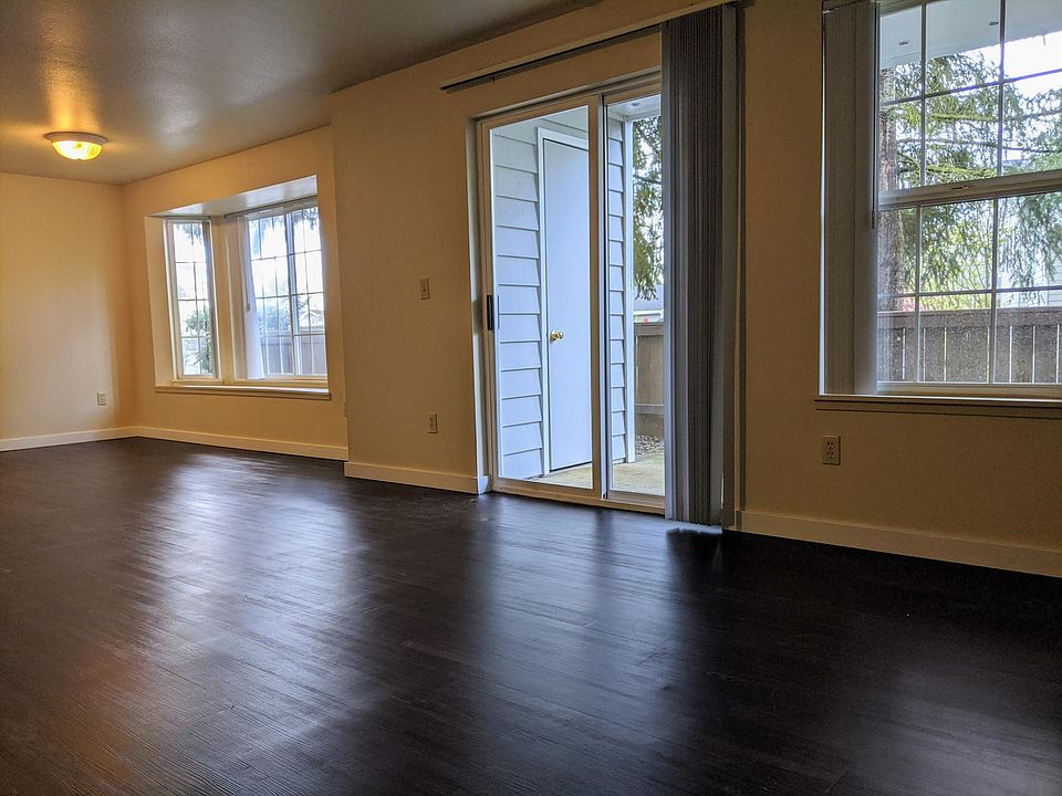 1st image of 12226 NE 131st Way #T101