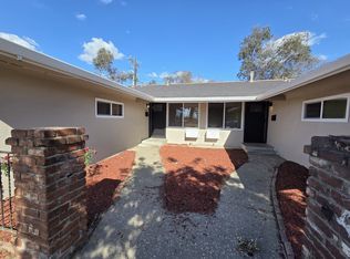 800 Woodrow St, Lodi, CA 95240
