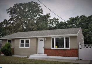 18 S Club Rd, Pine Hill, NJ 08021