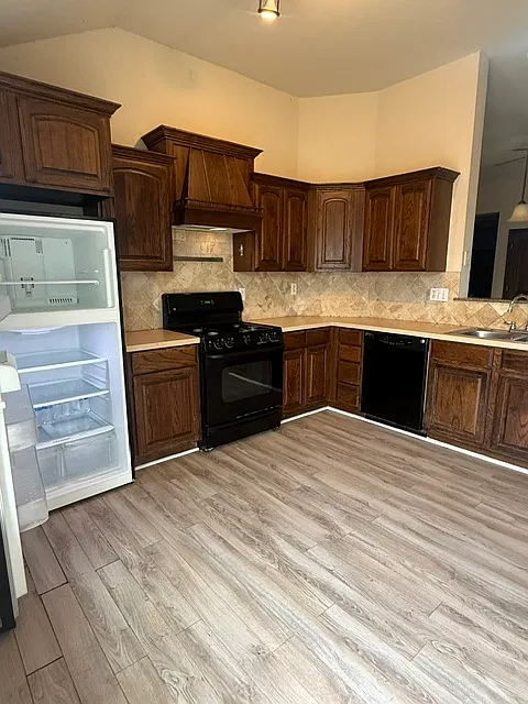 3 bed, 1180 sqft, $1,450 — Photo 4