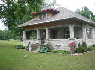 1254 S Turtle Ln, Carthage, MO 64836