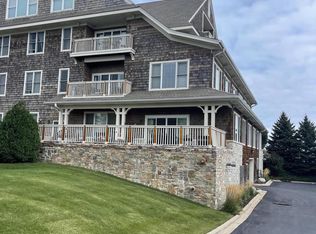 4 Gaslight Dr #110, Racine, WI 53403