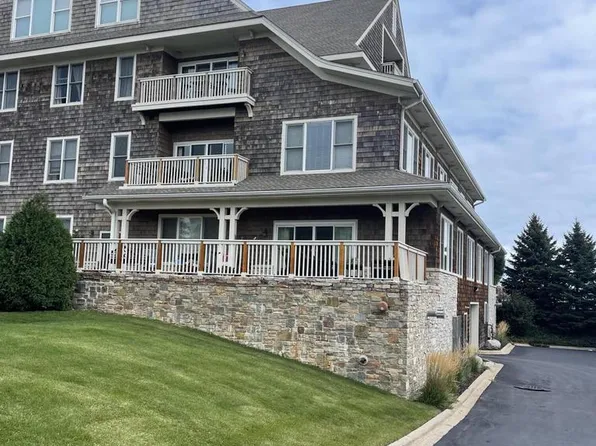 4 Gaslight DRIVE #110, Racine, WI 53403