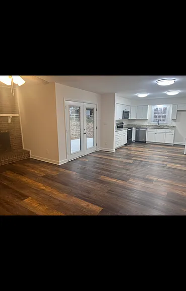 251 Cameron Rd — Photo 3