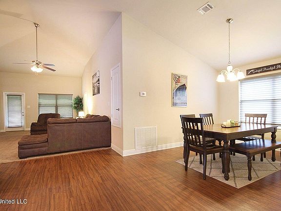 5th image of 18280 Cardinal Ln