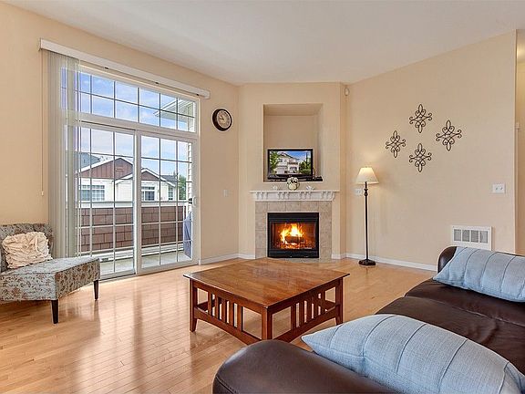 4th image of 1855 Trossachs Blvd SE Unit 2706