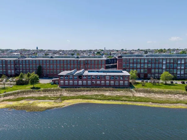 194-194 Riverside Ave #R, New Bedford, MA 02746