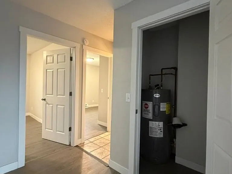 1735 Macauley Ave — Photo 6