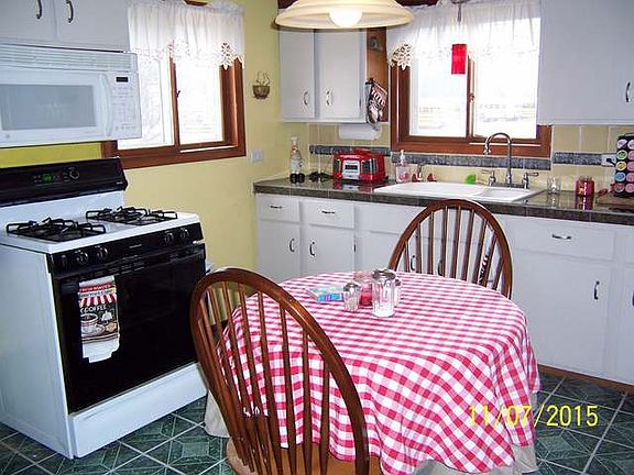 kitchen/dining