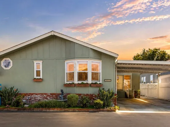 4252 Lahaina Dr, Huntington Beach, CA 92649