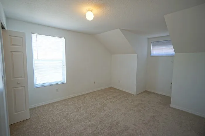 24606 Victoria Wood Ct — Photo 21