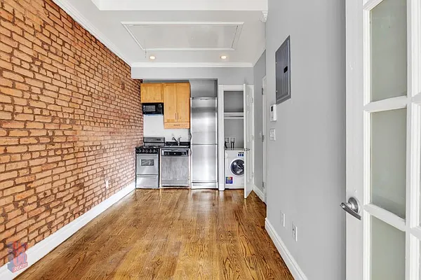 Rented by Level Group | media 26