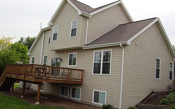3rd image of 2102 Wattles Ct