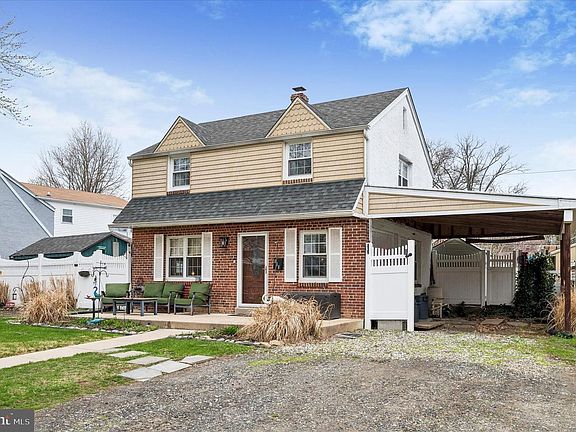 3rd image of 838 Springhill Rd
