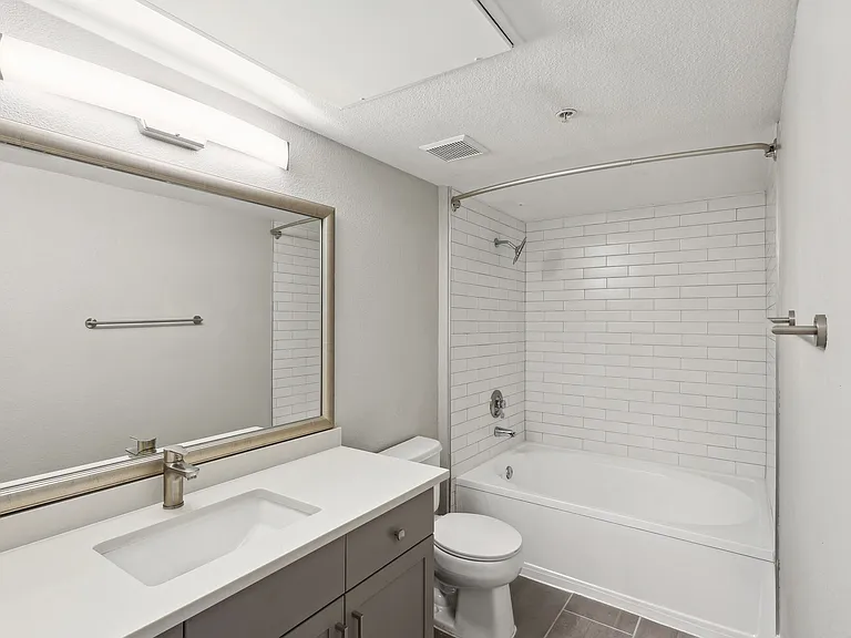 Lennox — Photo 12