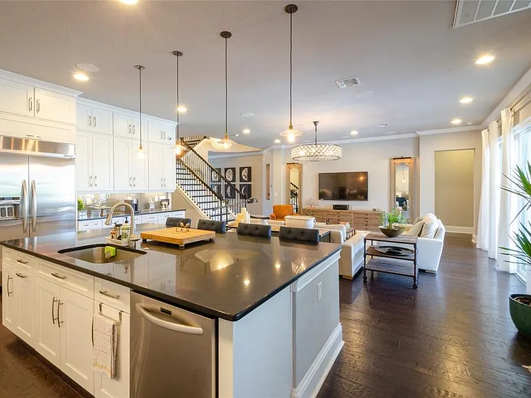 8539 Pippen Dr — Photo 10