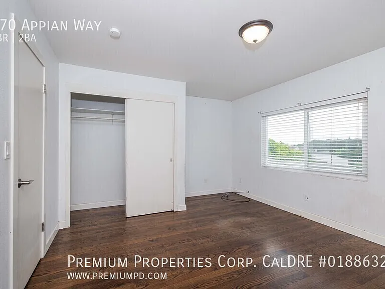 870 Appian Way — Photo 25