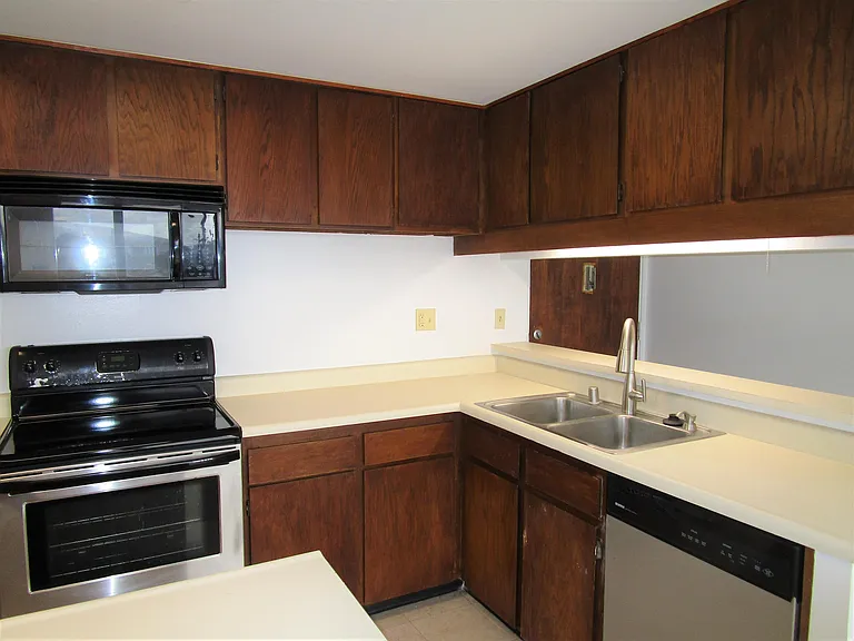 2724 Kahoaloha Ln #2501-1 — Photo 7