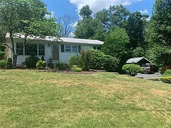 2nd image of 1169 Pine Ln