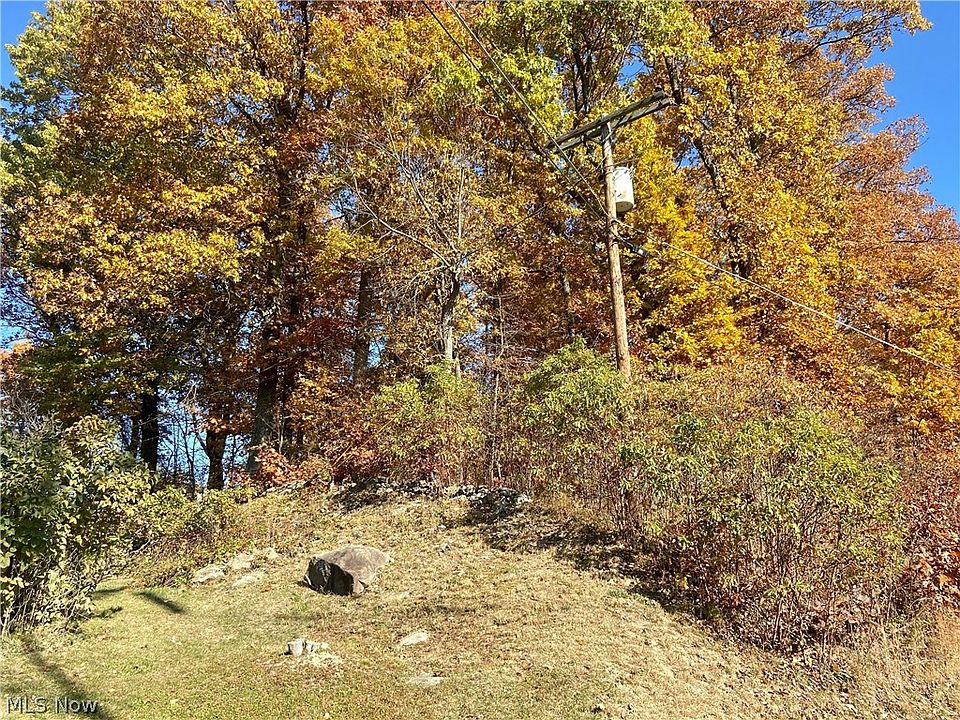 2nd image of 113 Oneida Trl