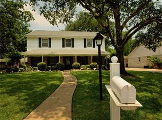 8126 Renmark Ln, Houston, TX 77070