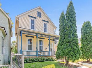 908 Case Ave E, Saint Paul, MN 55106