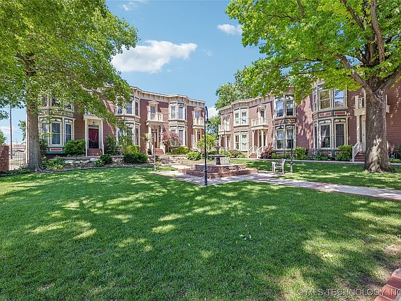 2nd image of 1639 S Lewis Ave #1639