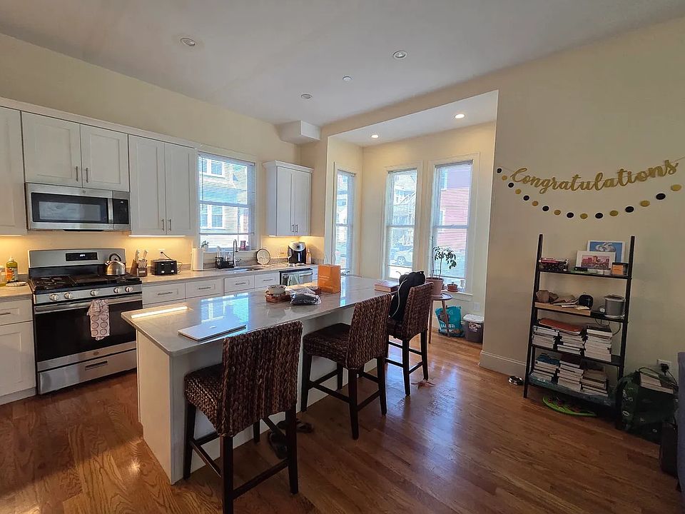 1st image of 7 Sparhawk St #5