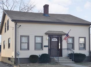 17 Thurber St, Pawtucket, RI 02861